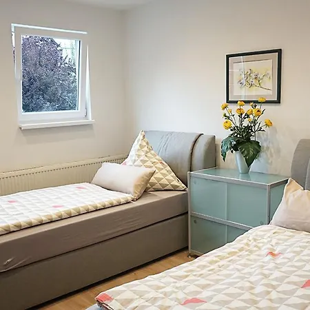 6-bett Dettingen #handwerkerzimmer-reutlingen-de Maison d'hôtes