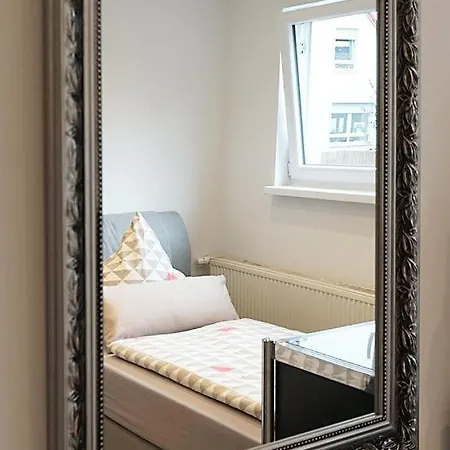 Maison d'hôtes 6-bett Dettingen #handwerkerzimmer-reutlingen-de *