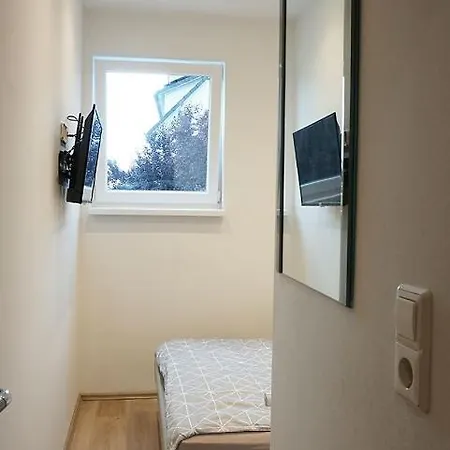6-bett Dettingen #handwerkerzimmer-reutlingen-de Maison d'hôtes Dettingen an der Erms