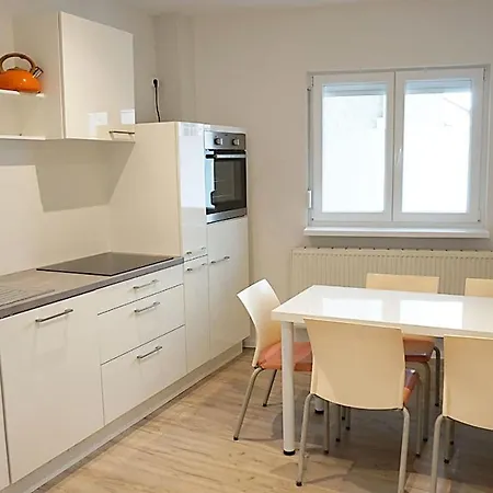 6-bett Dettingen #handwerkerzimmer-reutlingen-de Maison d'hôtes